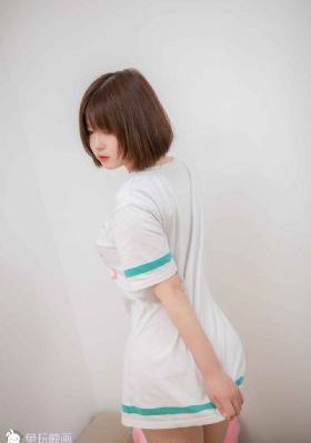 亚洲中文字幕女同a片在线看_BD高清电影在线