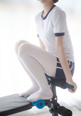 欧美集体基宗巴舞_高清在线视频播放